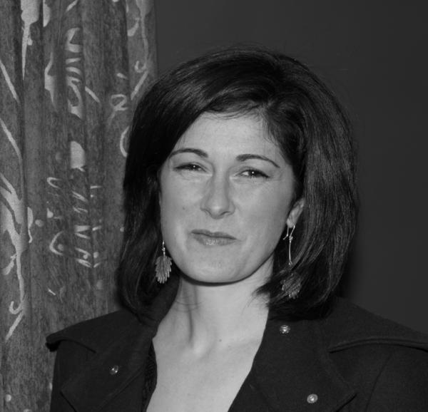 Caz Cruden Headshot